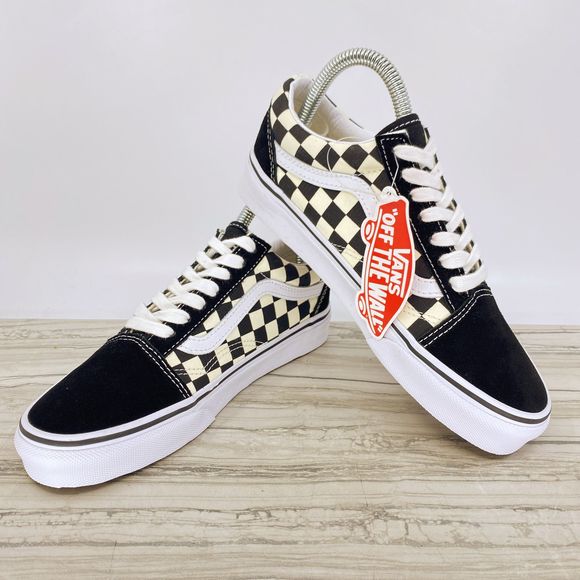 Vans Shoes - VANS OLD SKOOL (WOMEN'S 6.5)